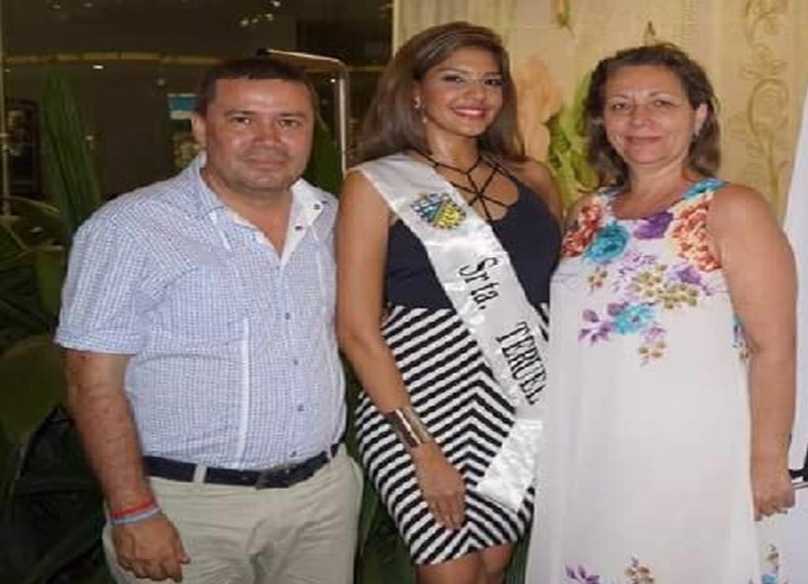 Alberto Calderón Ramírez, Alcalde de Teruel; Erika Rivas Paz, Señorita Teruel y  Patricia Walteros.